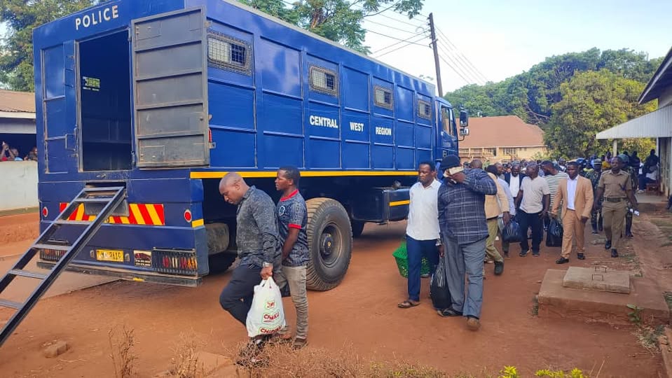 Political analyst tells MCP to shut the mouth up